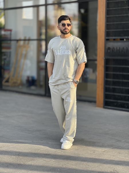 ست تیشرت شلوار Balenci نواری ماستی