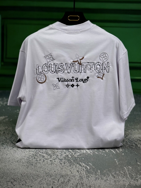 تیشرت(lv) سفید