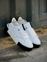 ونس Pull & Bear سفید مشکی