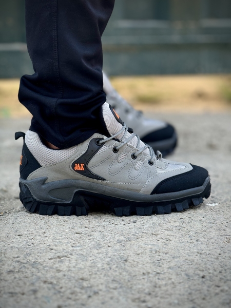 کتونی اسپرت کوهستان (جکس کوتاه) نقره ای