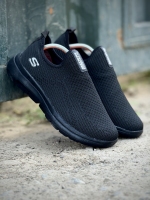 اسکیچرز مشکی تمام