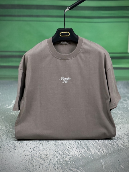 تیشرت نوشته طوسی