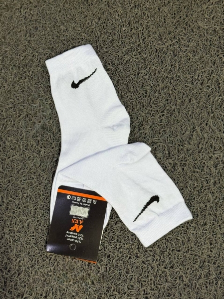 جوراب ساقدار تک NIKE سفید
