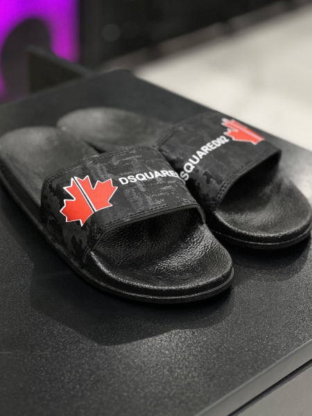 اسلیپر Desquared لوگو قرمز