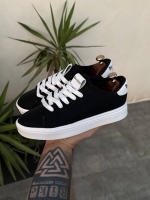 کتونی سایز میانه مدل BERSHKA جدید مشکی کف سفید