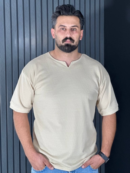 تیشرت یقه کوبایی بیسکوییتی مردانه کرمی