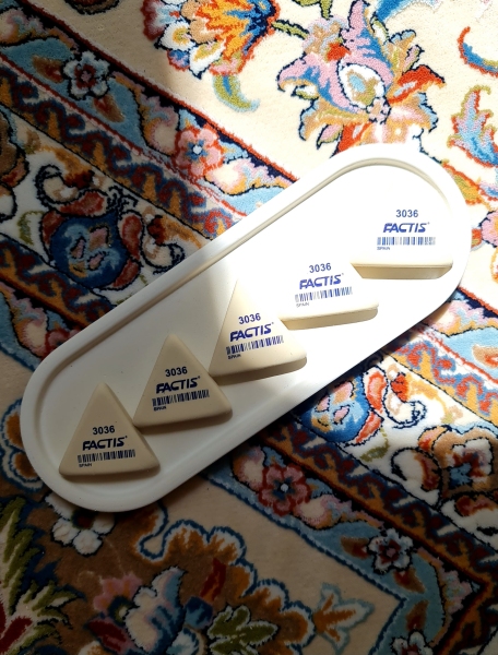 پاک کن مثلثی فکتیس