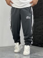 جاگر NIKE خاکستری