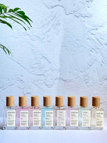 عطر بیکینی درچوبی باماندگاریه بالا