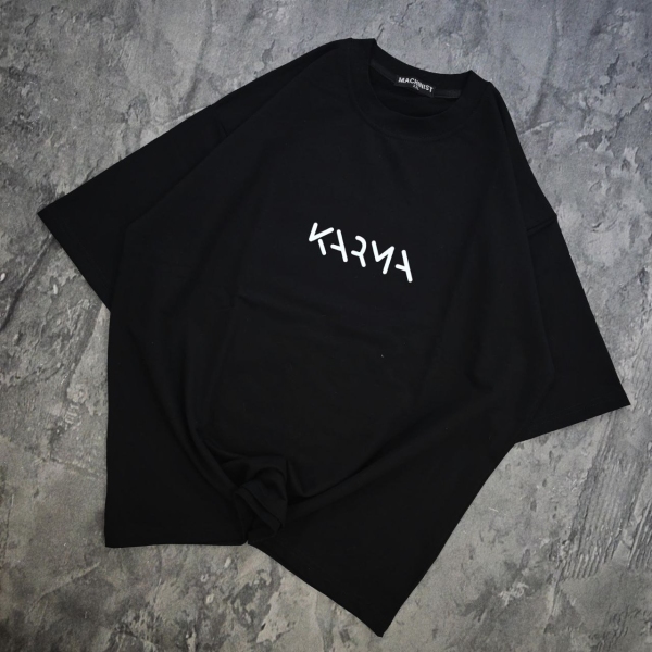 تیشرت قواره باکسی پارچه دورس دو نخ رنگ مشکی چاپ KARMA ضمانتی