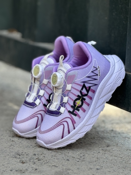 کتونی هوکا پمپی بنفش