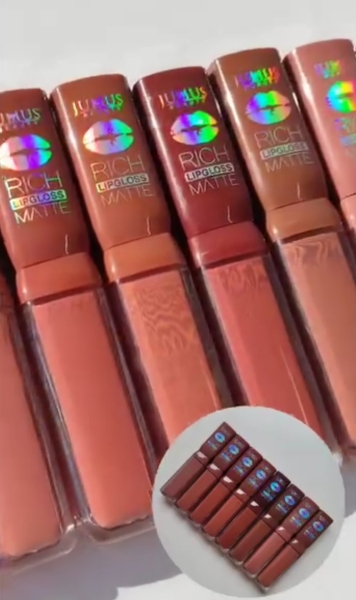 رژلب مات مایع مخملی جولیوس