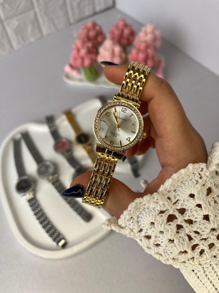 ساعت طرح کرشمه