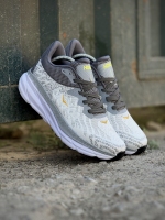 کتونی رانینگ هوکا طوسی زرد