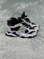 کتونی 9060 بچگانه مشکی سفید