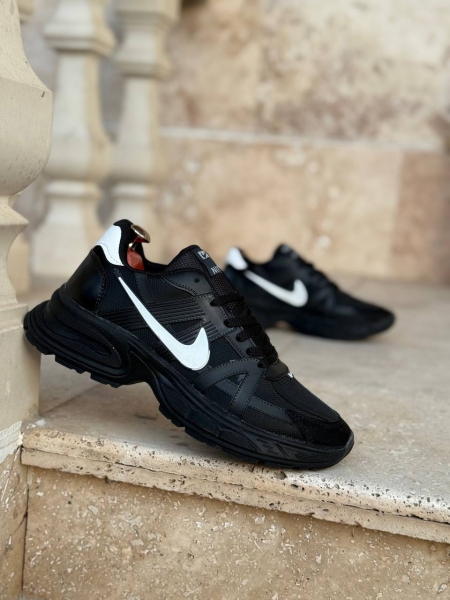 کتونی اسپرت NIKE پختی مشکی تمام