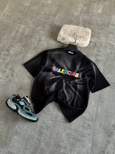 تیشرت آستین کوتاه نوشته رنگی BALENCIAGA مشکی