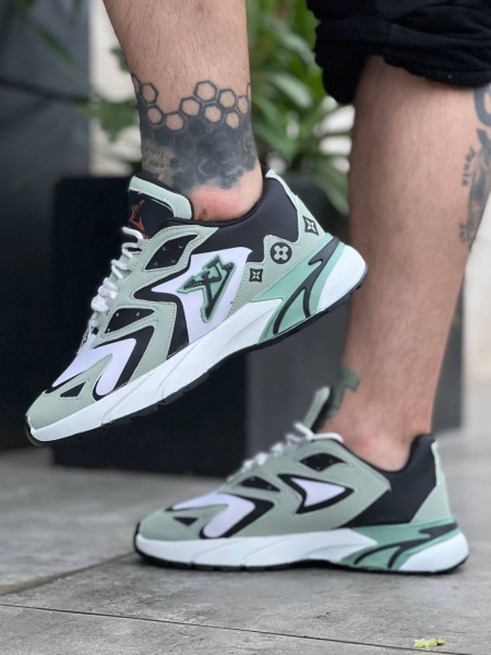 کتونی اسپرت LV مشکی پسته ای