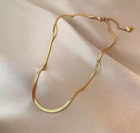 گردنبند ماری طلایی