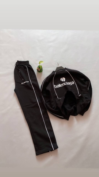 ست دورس و اسلش داخل کرک گرم بالا