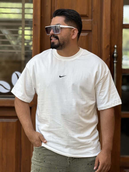 تیشرت تنیس سفید