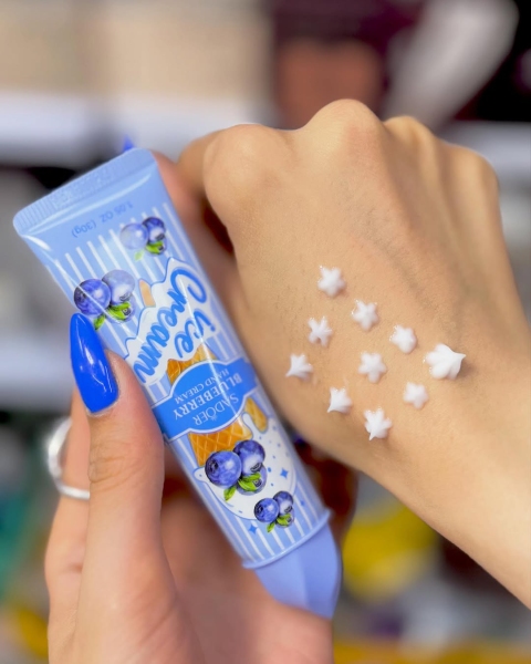 کرم دست میوه ای