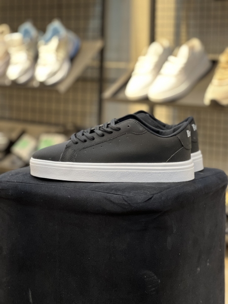 ونس برشکا مشکی زیره سفید