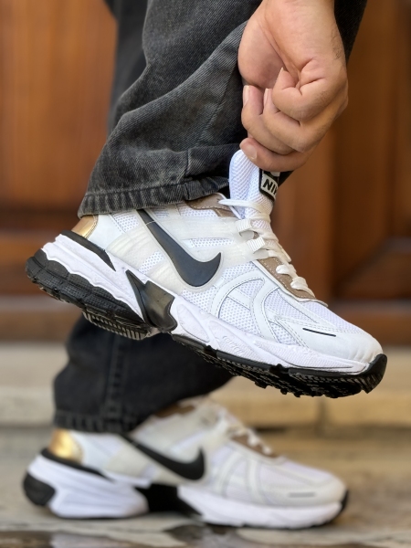 کتونی نایک v2k سفید قهوه ای