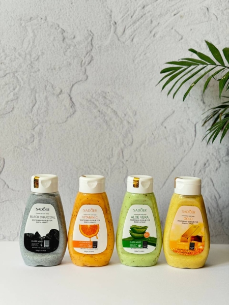 اسکراب دونه دار صورت و بدن سادور