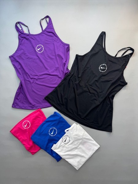 تاپ کاور نایک