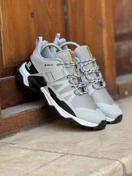 کتونی سالامون گورتکس طوسی مشکی