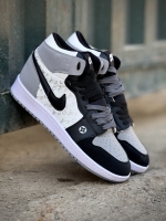 کتونی جردن وان LV مشکی طوسی سفید