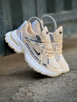 کتونی لژدار نایک کرم سفید