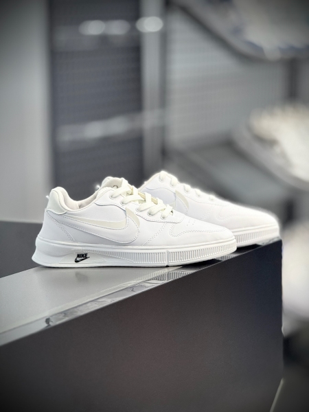 کتونی 2 نایک سفید