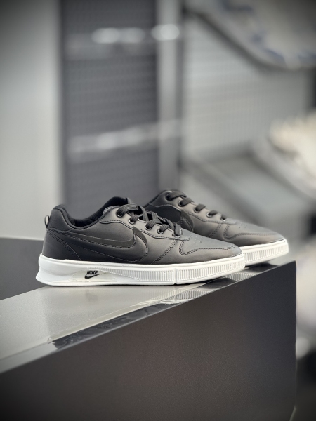 کتونی 2 نایک مشکی زیره سفید