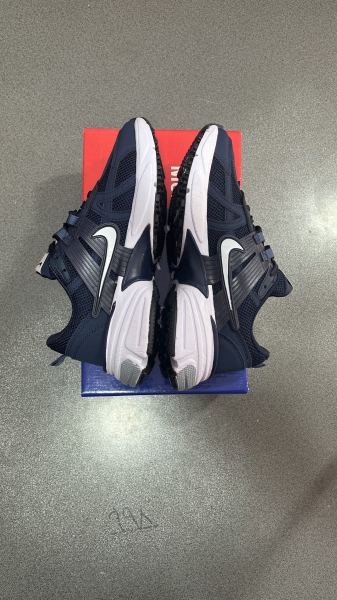 وی توکی سرمه ای