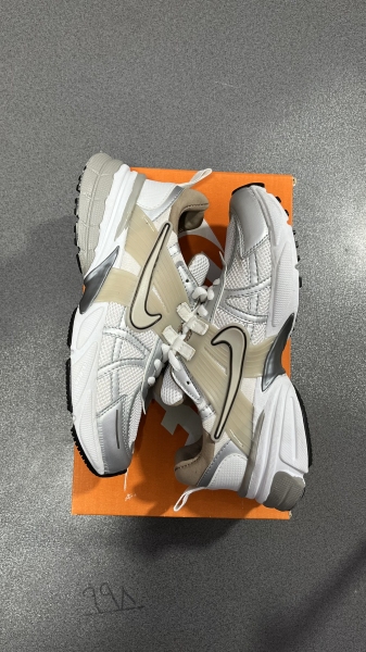 وی تو کی نقره ای کرم