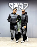 ست هودی و شلوار بالنسیاگا