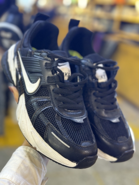 کتونی وی تو کی