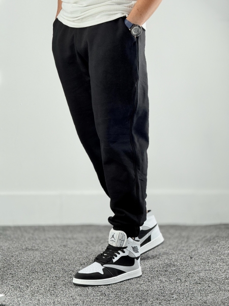 جاگر داخل کرکی مشکی