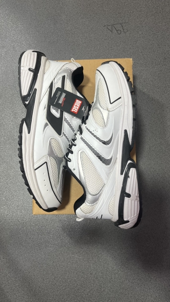 دیزل سفید بزرگ پا