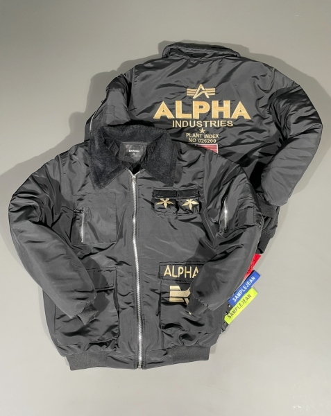 کاپشن آلفا وار.داتی