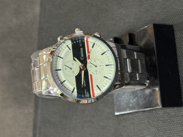 ساعت فلزی ساعت طرح استیل ساعت قیمت مناسب