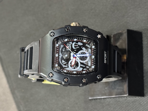 ساعت اسپرت ساعت مکپرسون ساعت شیک