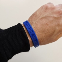 دستبند سیلیکونی استقلال