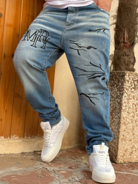 شلوار جین مام فیت طرحدار AMIRI آبی روشن