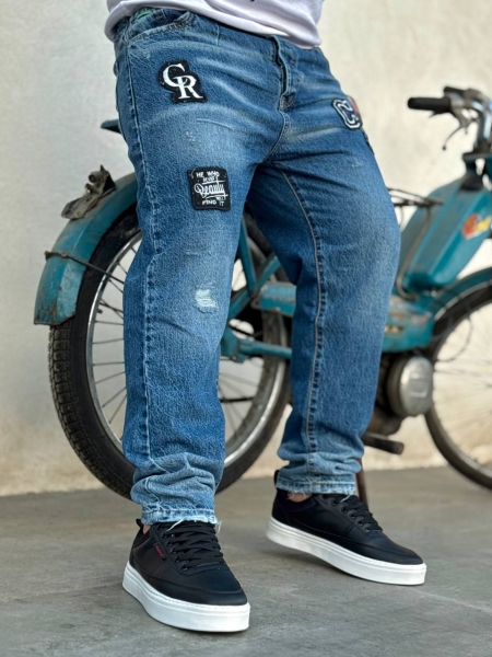 شلوار جین مام فیت زاپدار طرح CR آبی تیره