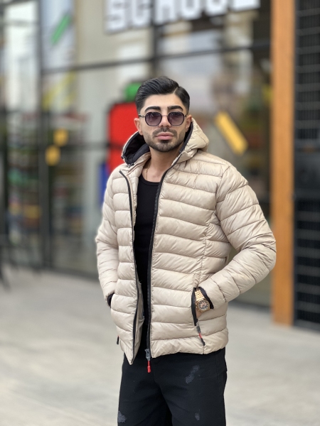 کاپشن اسکی پفی Pegador کرمی