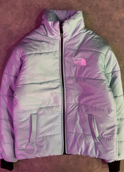 کاپشن نورس فیس پاستیلی