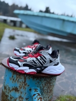 کتونی اسپرت ADIDAS DILKS مشکی قرمز طوسی